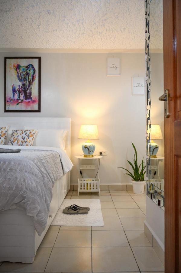 Furnished 1 Bedroom Apartment In Nairobi. 15 Mins To Cbd. Free Wi-Fi & Parking ภายนอก รูปภาพ